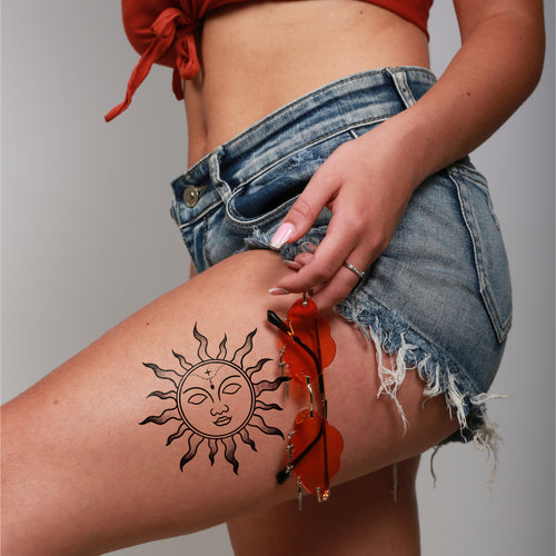 tatouage ephemere grand soleil style lumineux et energetique