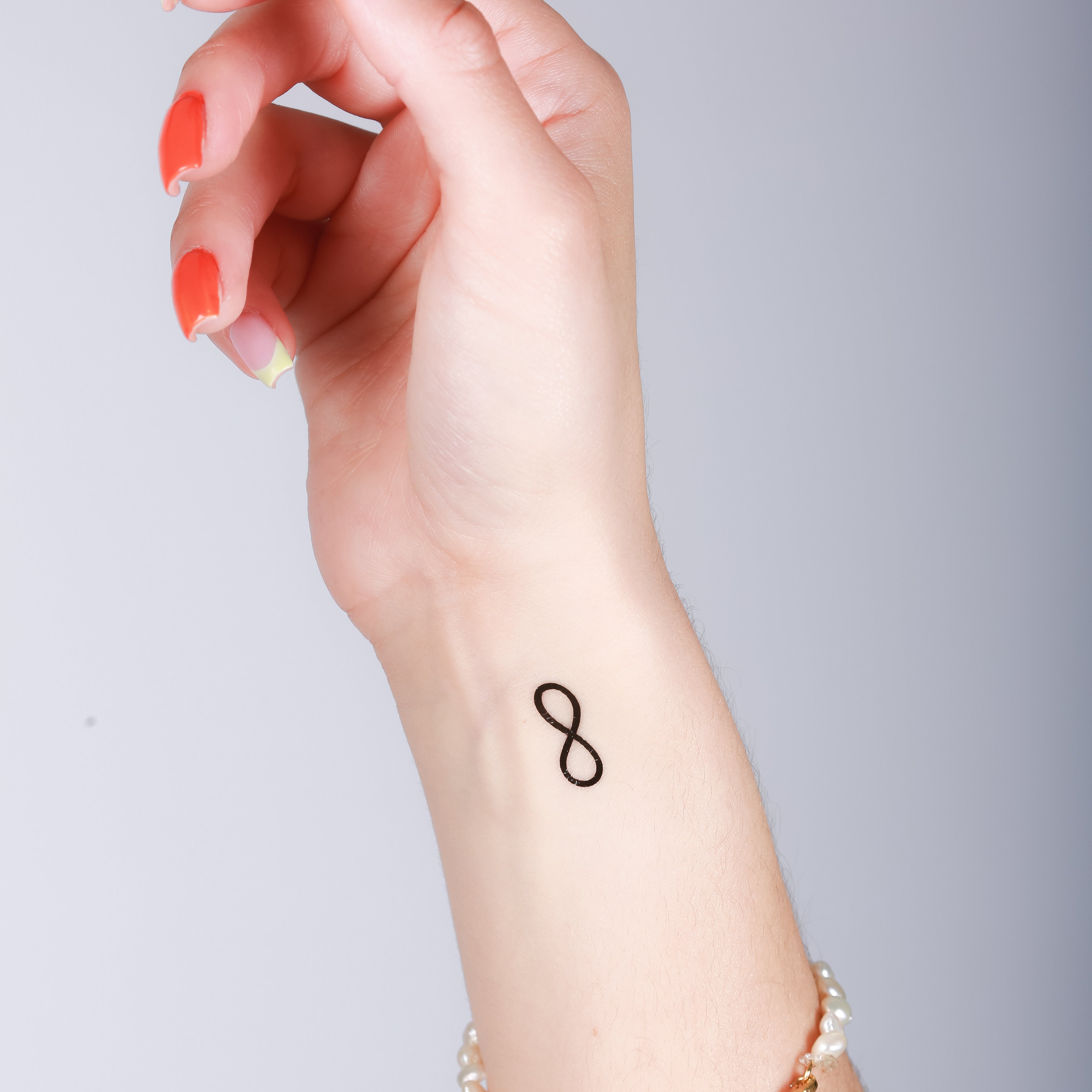 Tatouage Infini Sur Le Doigt tatouage-infini-sur-le-doigt