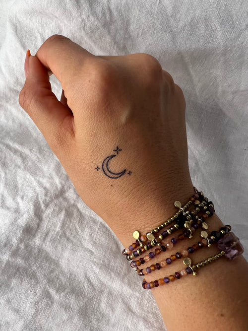 tatouage temporaire petite lune pour main