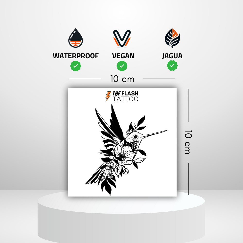 Tatouage colibri avec fleur style romantique pour femme