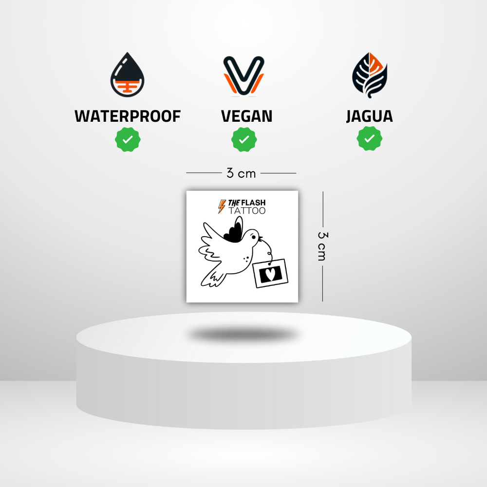 Petit tatouage colombe symbole d'amour et de paix