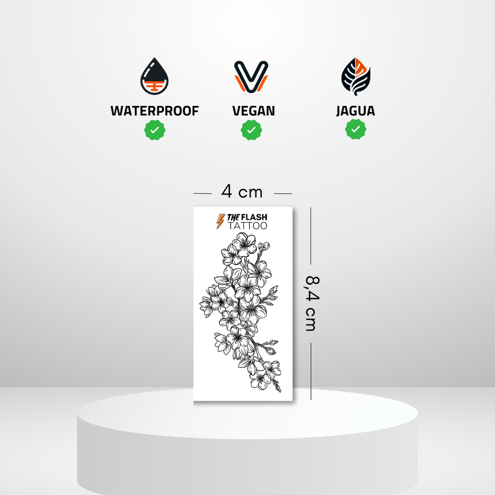 Tatouage fleur de cerisier pour femme