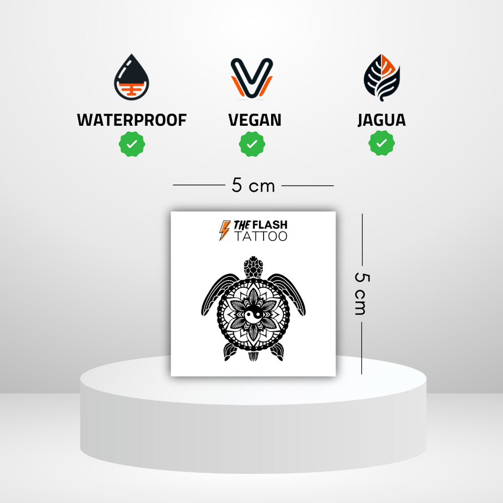 Tatouage tortue avec symbole yin et yang spirituel