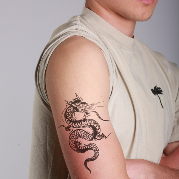 73 Japanese Dragon Tattoos Stock Photos, High-Res Pictures, and Images -  Getty Images