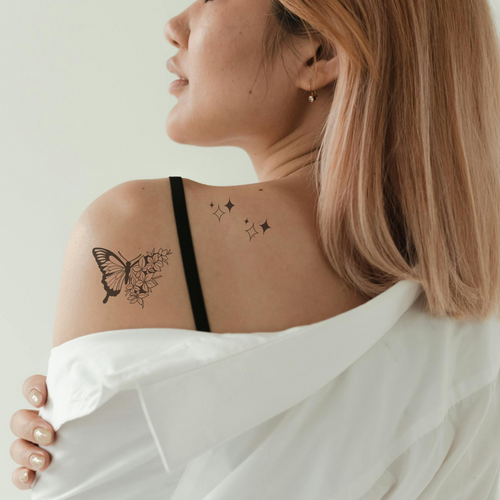 tatouage ephemere papillon et fleur style delicat et naturel