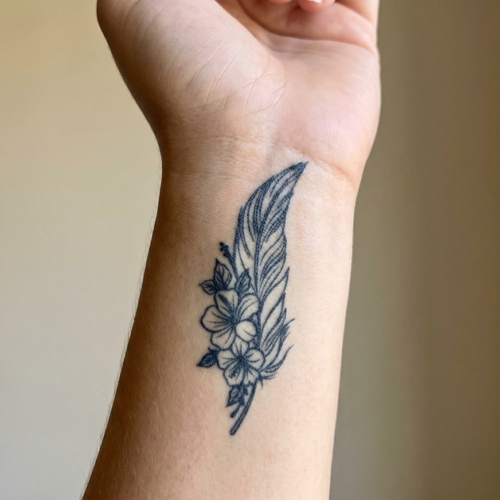Tatouage plume fleur pour femme poignet faux tattoo jagua realiste et longue durée